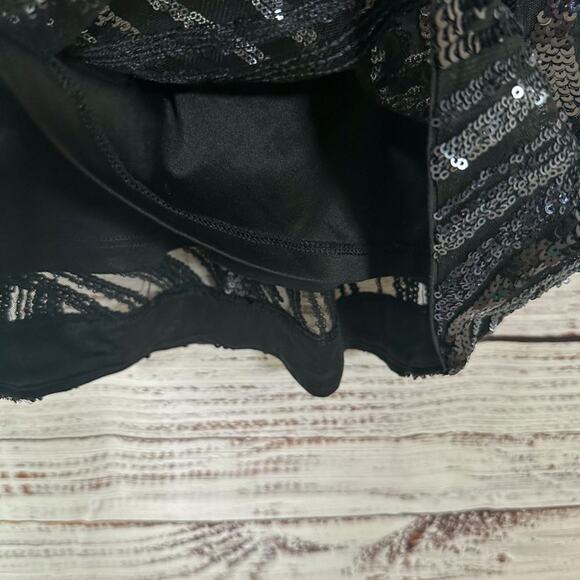 Express Silver and Black Sequin Mini Dress, EUC, Size 2, MSRP $128 - Picture 8 of 14